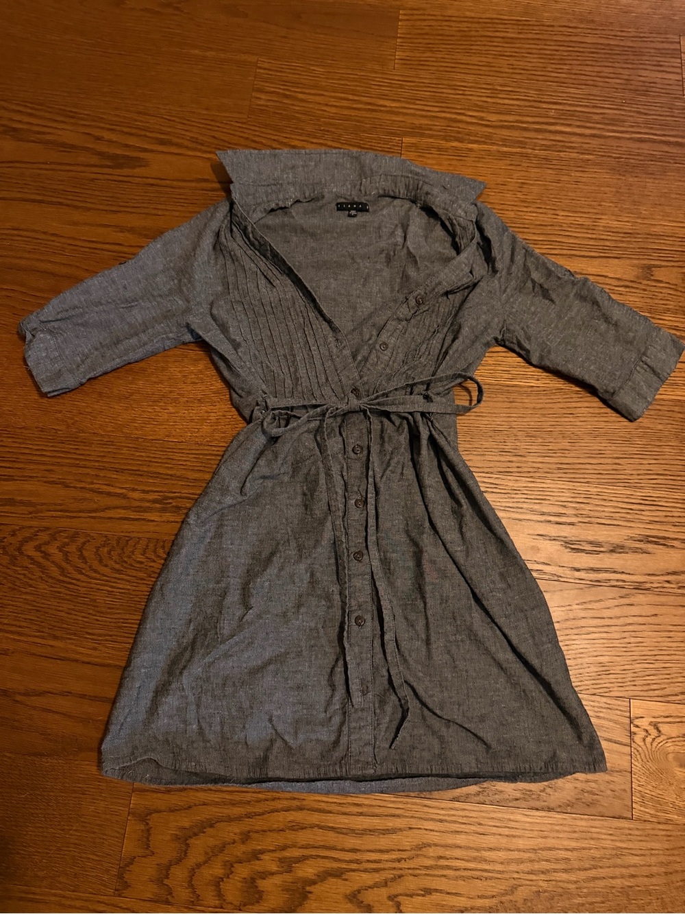 Tiana B. Gray Button-Front Shirt Dress